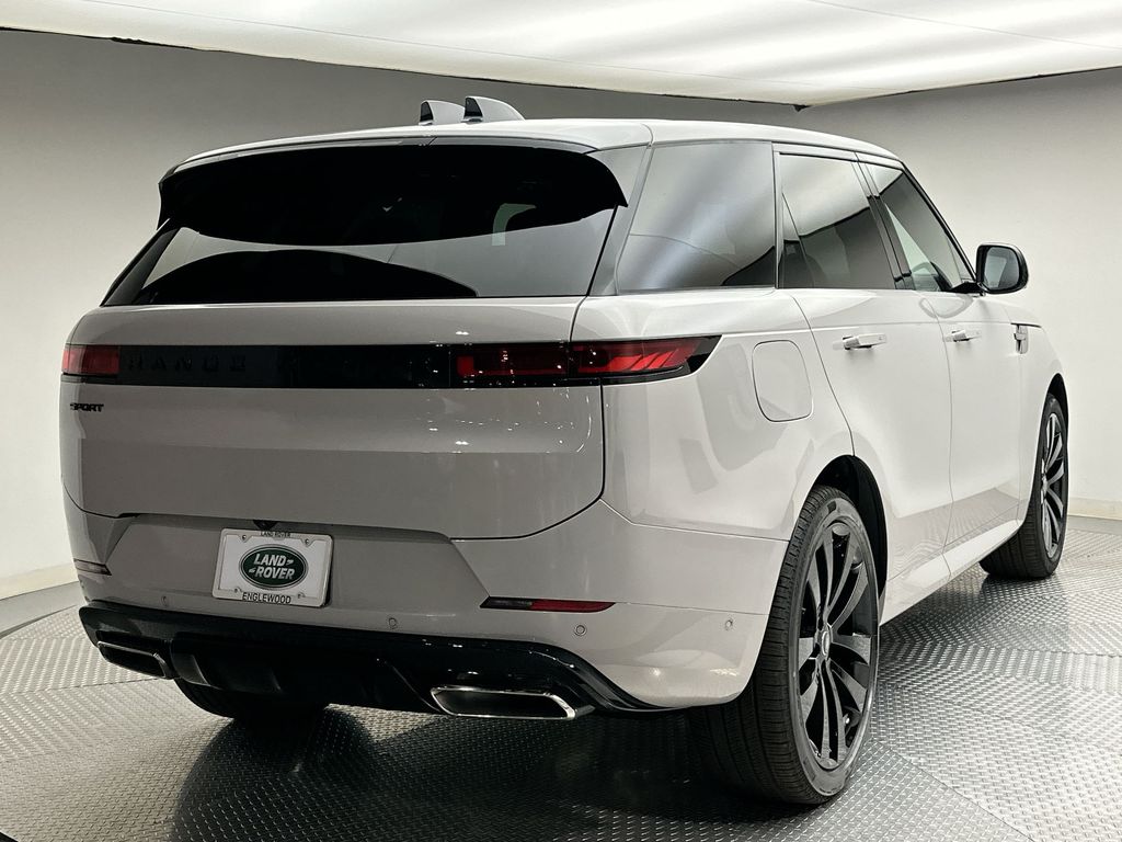 2025 Land Rover Range Rover Sport Dynamic 2