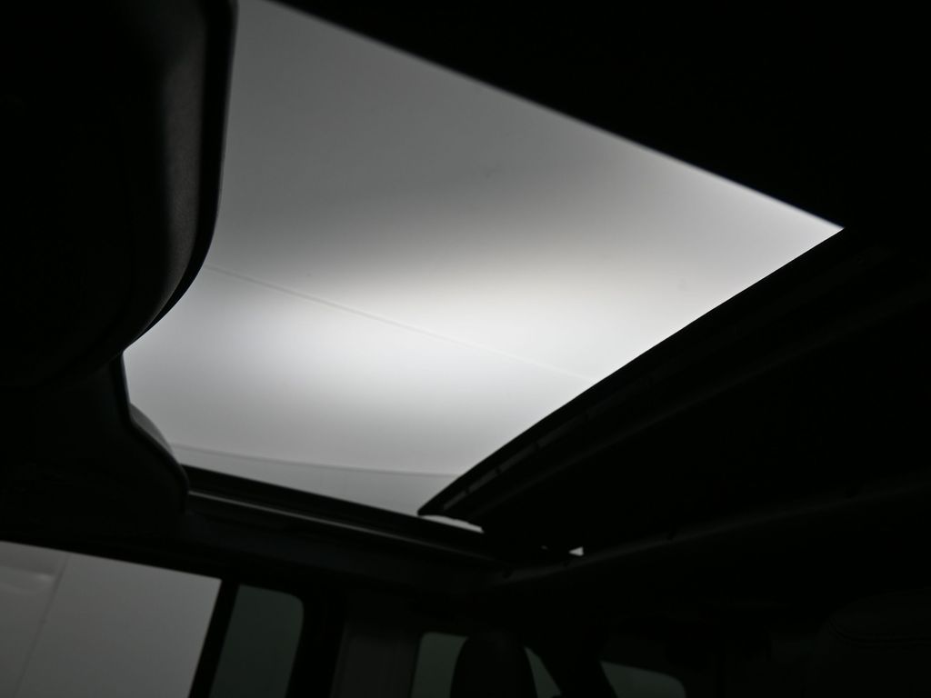 New 2026 Black Clearcoat Jeep Rubicon X image 31