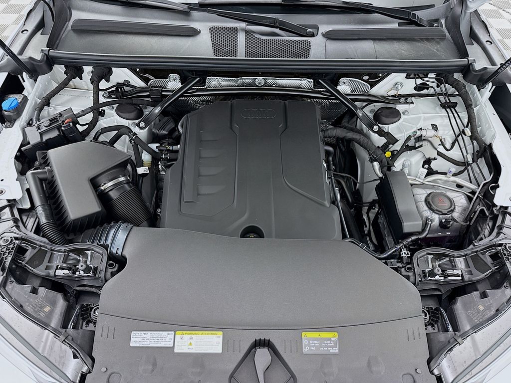 Thumbnail: 2025 Audi Q5 - 29