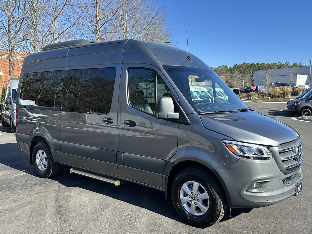 2023 Mercedes-Benz Sprinter 2500 Passenger 144 WB 2