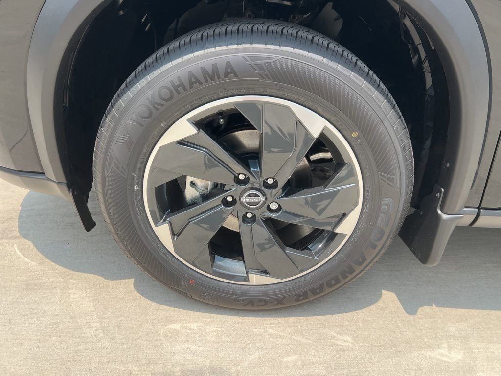 2025 Super Black Nissan Rogue SV FWD SUV