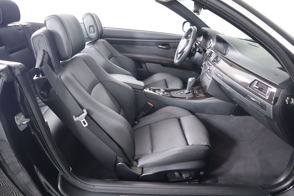 2013 BMW 3 Series 335i 27