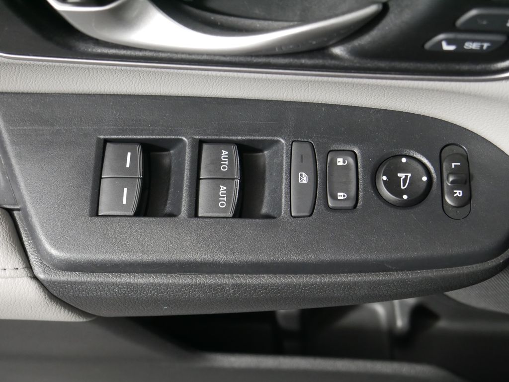 Thumbnail: 2018 Honda CR-V - 29