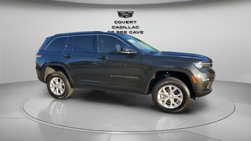 Used Car 2023 Jeep Grand Cherokee  Limited For Sale Under $30,000 In Austin, Texas