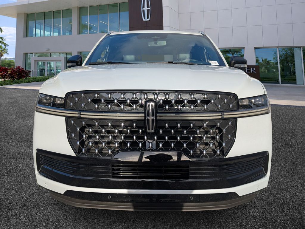 new 2026 Lincoln Navigator car, priced at $123,415