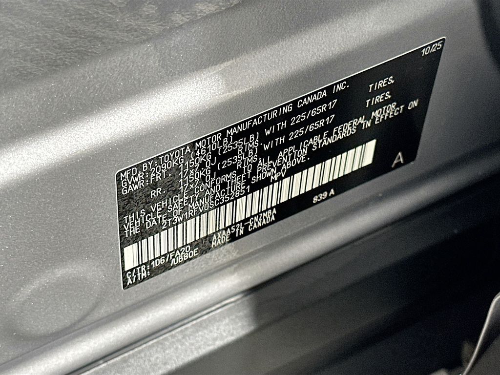 Thumbnail: 2025 Toyota RAV4 - 32