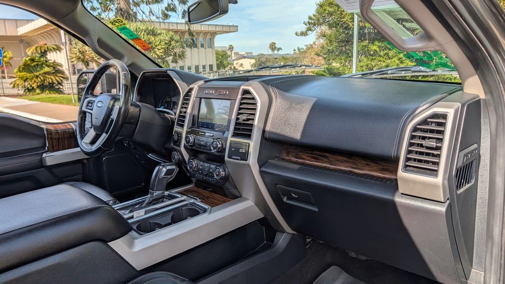 Used 2019 Ford F-150 Lariat 4D SuperCrew