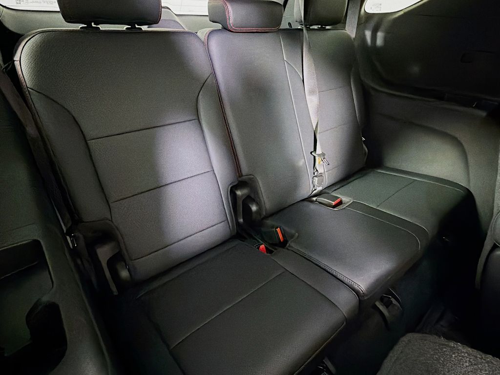 Used 2024 Chevrolet Traverse SUV