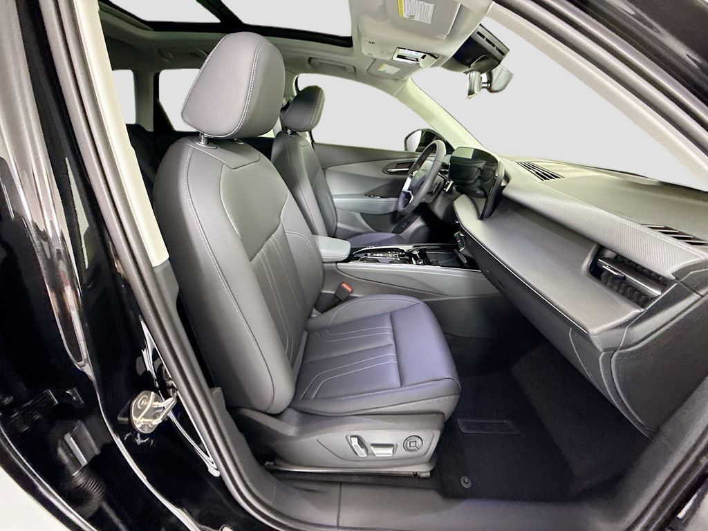Thumbnail: 2026 Audi Q3 - 21