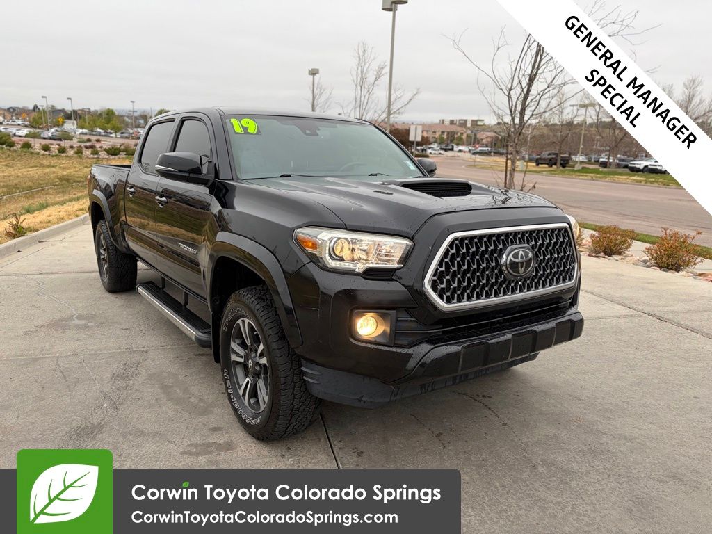 Midnight Black Metallic 2019 Toyota Tacoma Pickup Truck Four-Wheel Drive 6-Speed Automatic