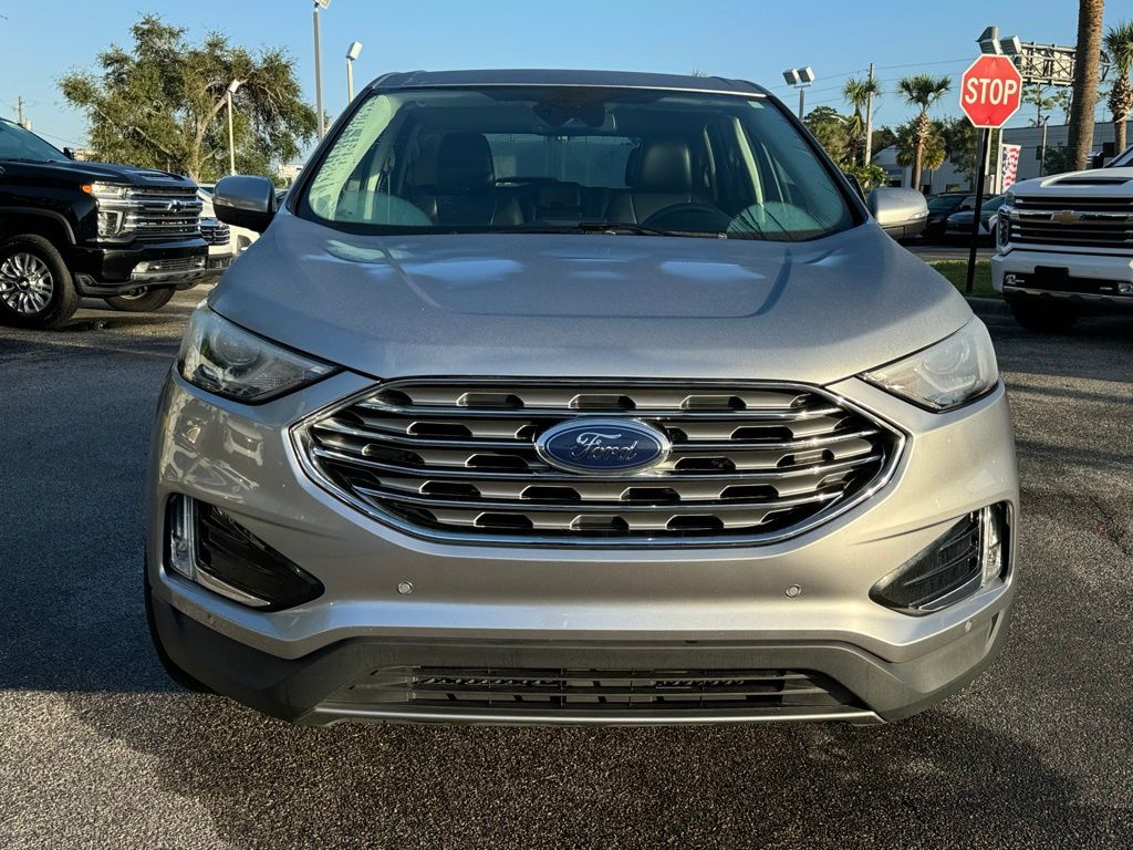 2022 Ford Edge Titanium 3