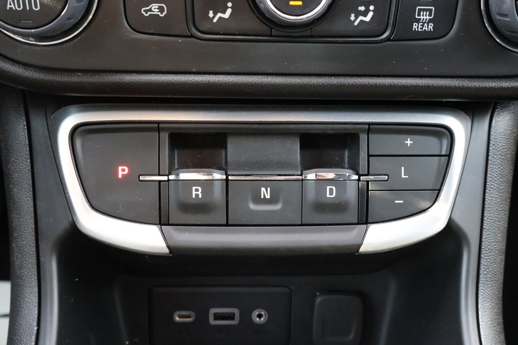 2023 GMC Terrain SLE 25