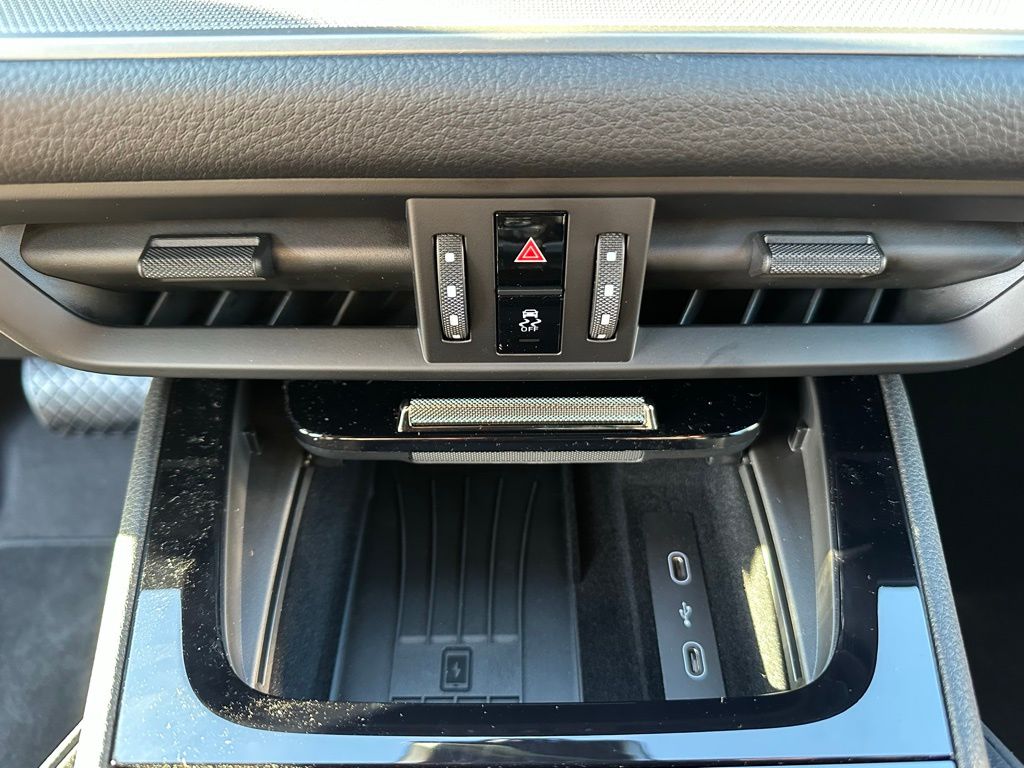 Thumbnail: 2026 Porsche Cayenne - 25