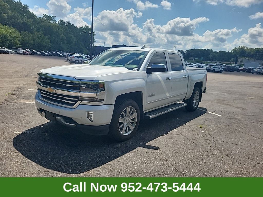 White (Iridescent Pearl Tricoat) 2018 Chevrolet Silverado 1500 Pickup Truck Four-Wheel Drive 8-Speed Automatic Overdrive
