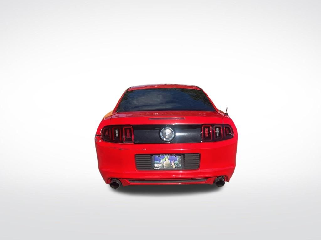 Used 2014 Red Ford V6 image 7