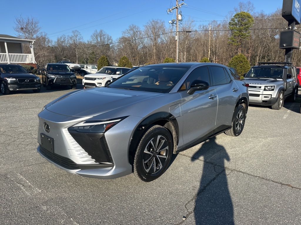 2024 Lexus RZ 300e Premium's photo
