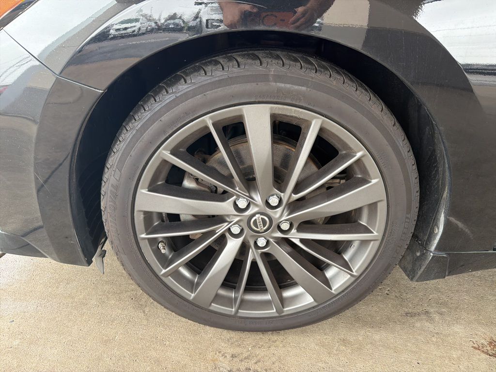 Thumbnail: 2019 Nissan Maxima - 10