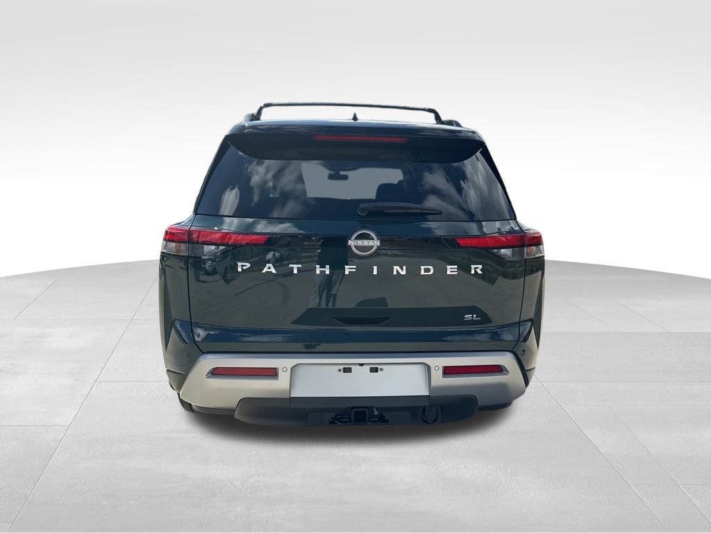 2025 Nissan Pathfinder SL 8