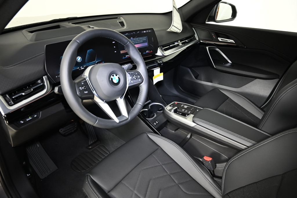 Thumbnail: 2026 BMW X2 - 15