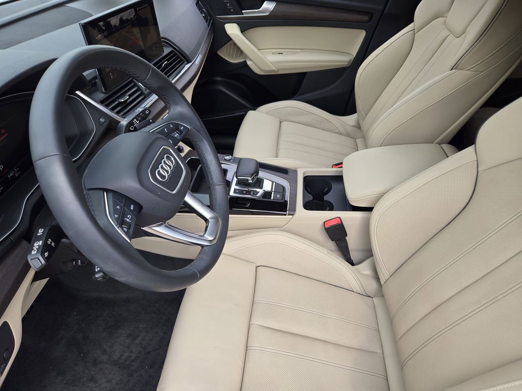 used 2024 Audi Q5 car, priced at $35,271