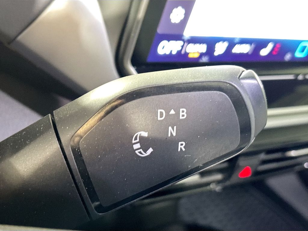 2025 Volkswagen ID.4 Pro