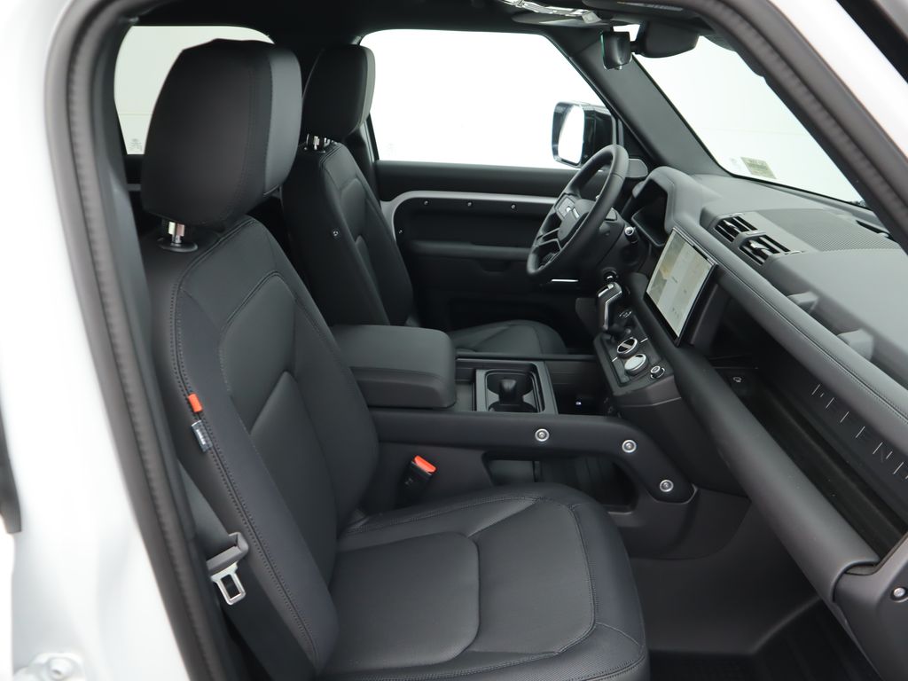 Thumbnail: 2024 Land Rover Defender - 21