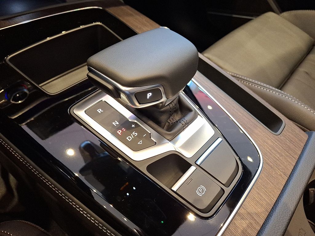 2025 Audi Q5  11