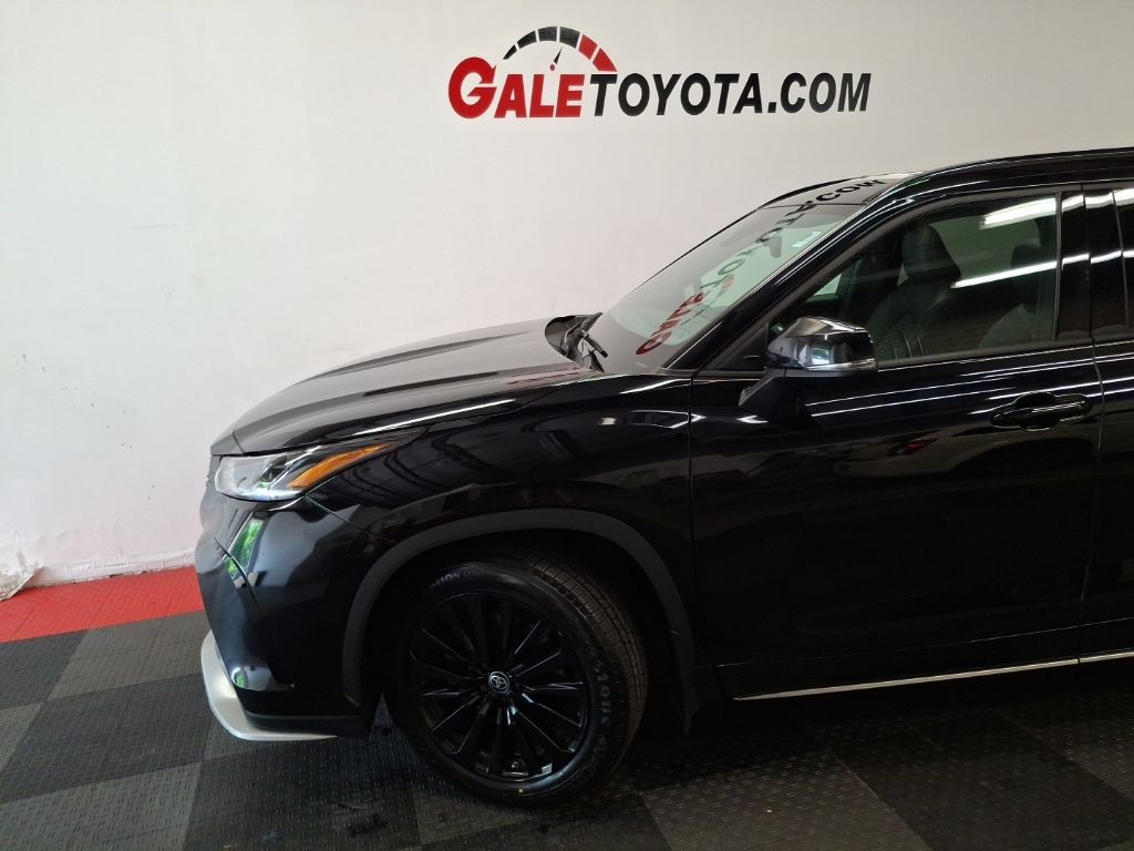 Used 2024 Toyota Highlander SUV