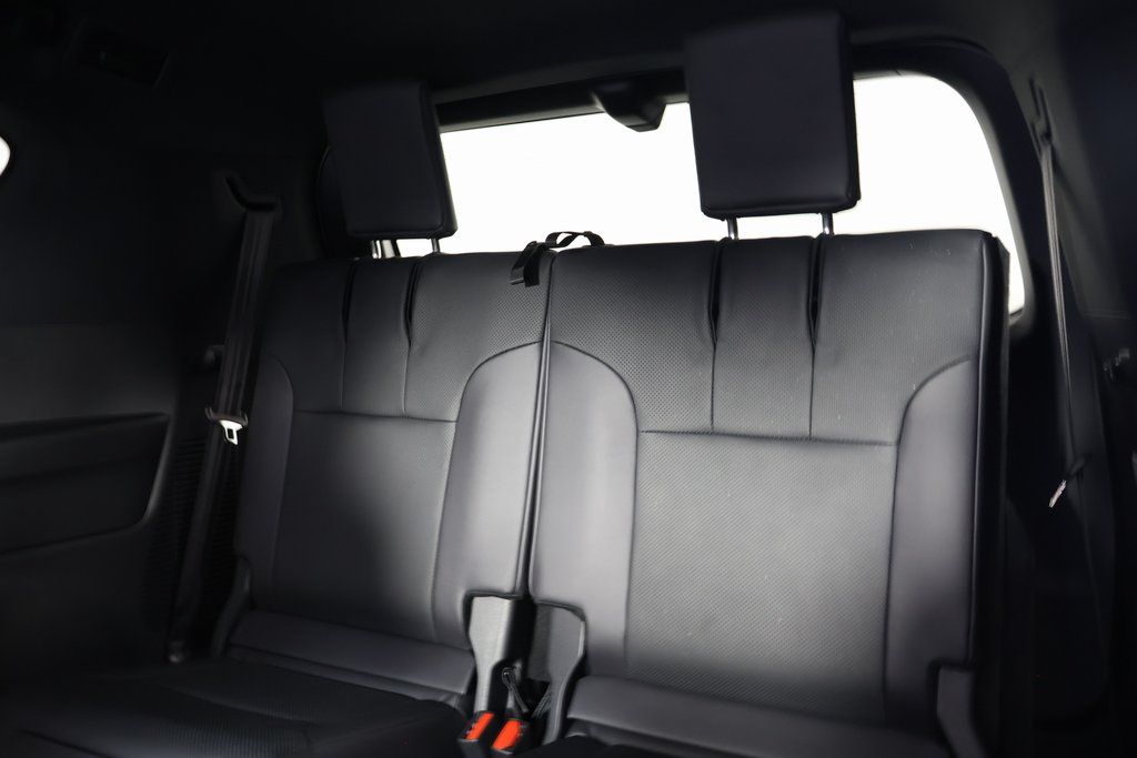 2025 Lexus LX 600 7