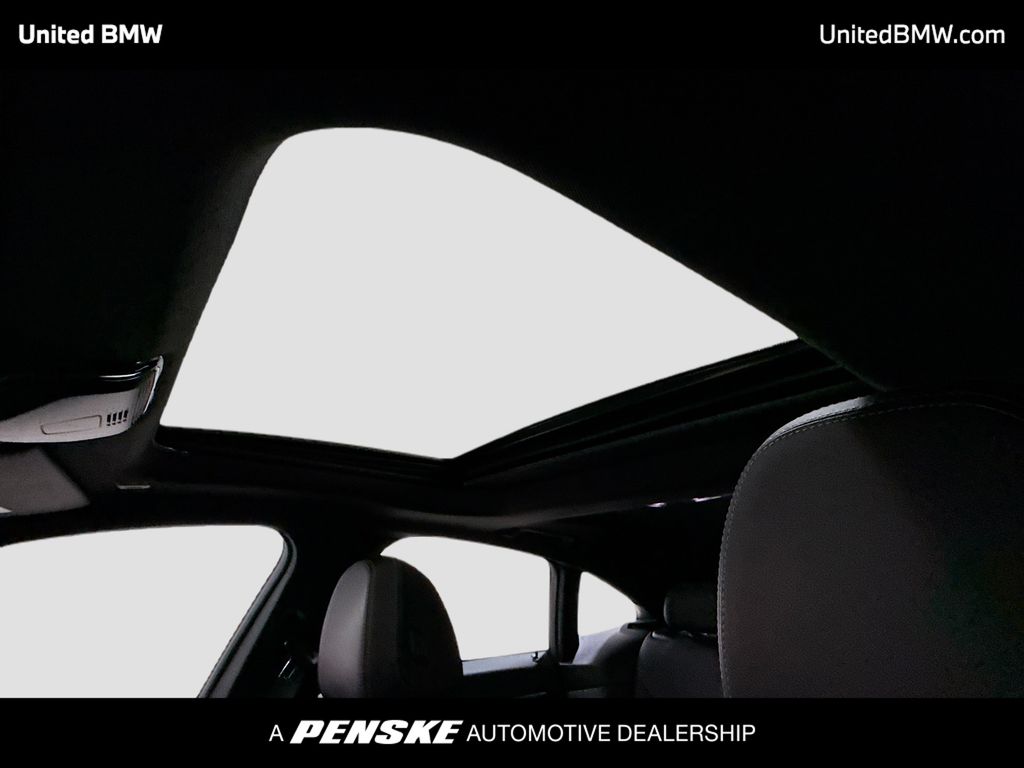 Thumbnail: 2023 BMW i4 - 12