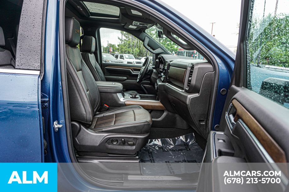 Used 2024 Blue Chevrolet High Country image 24