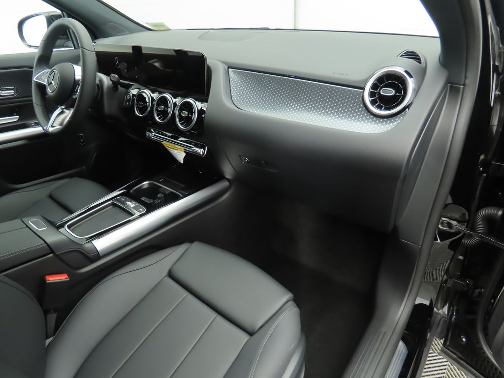 2025 Mercedes-Benz GLA 250 18