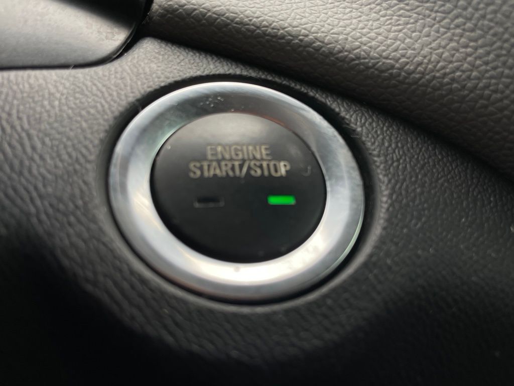 Thumbnail: 2020 Chevrolet Equinox - 22