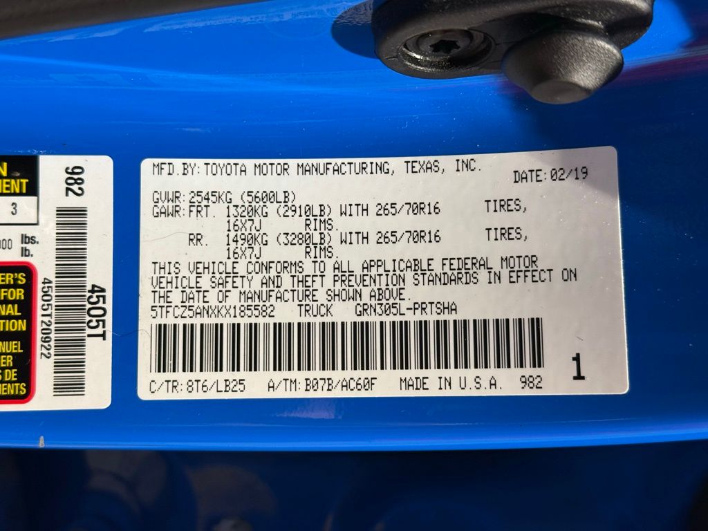 Thumbnail: 2019 Toyota Tacoma - 31