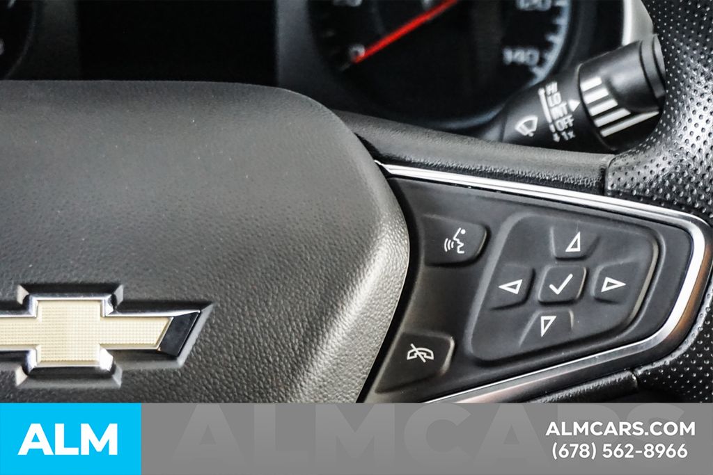 Used 2025 White Chevrolet LT image 26