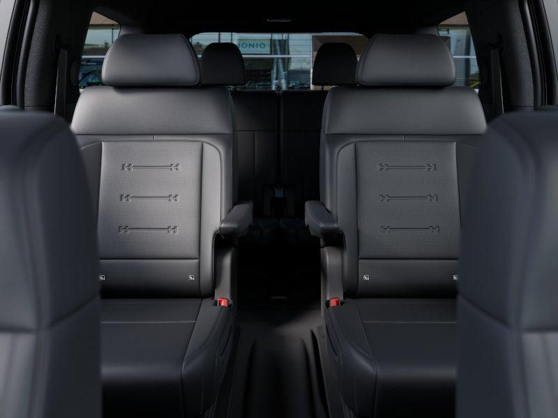 New 2026 Silver Hyundai Calligraphy image 12