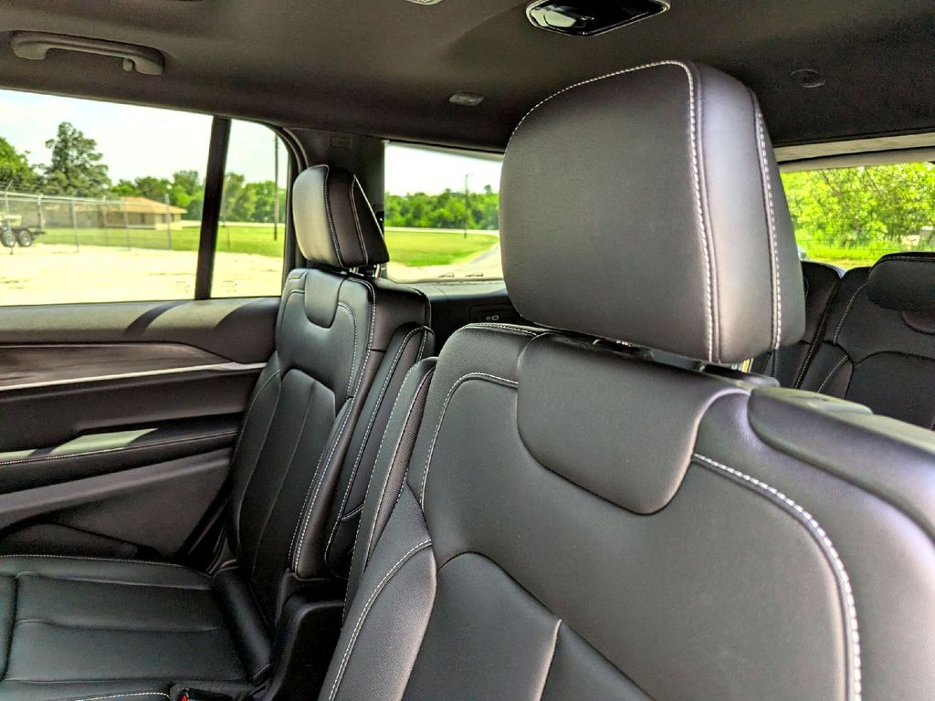Used Car 2025 Jeep Grand Cherokee L  Wagon 4 Dr. Limited Four Wheel Drive For Sale In Taylor, Texas