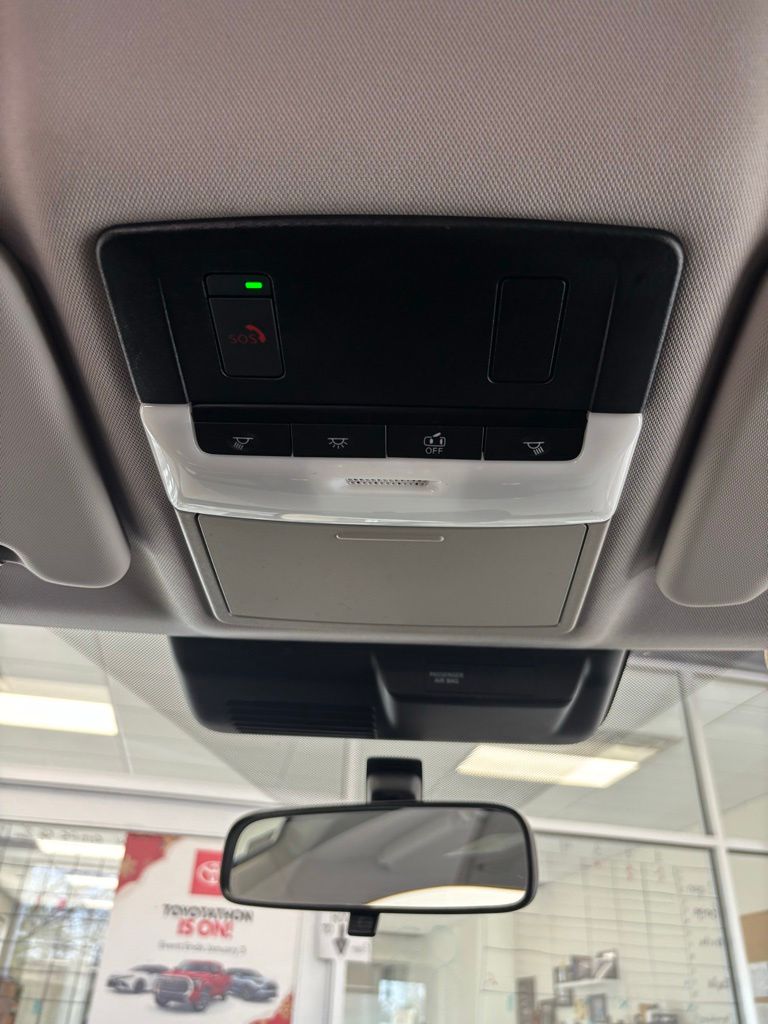 Used 2024 Mitsubishi Outlander SUV