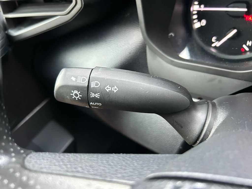 2023 Toyota Tundra SR 21