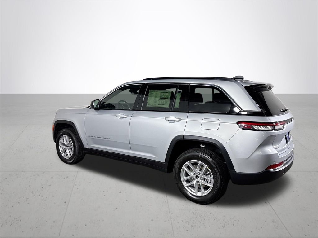 2026 Jeep Grand Cherokee Laredo X