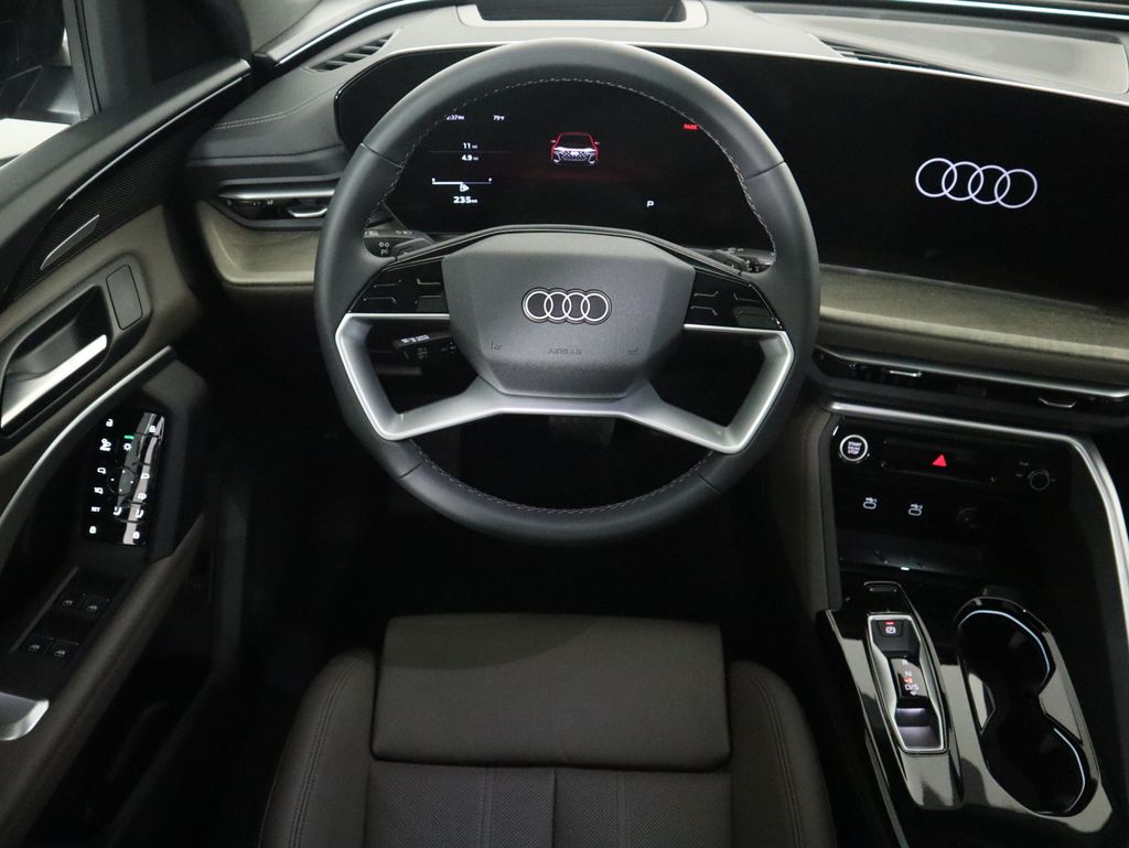 Thumbnail: 2025 Audi Q5 - 11
