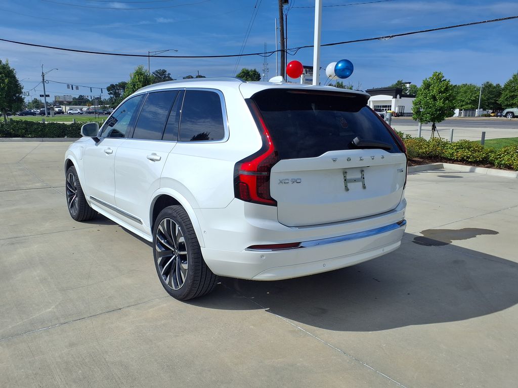 New 2026 White Volvo T8 Ultra image 5