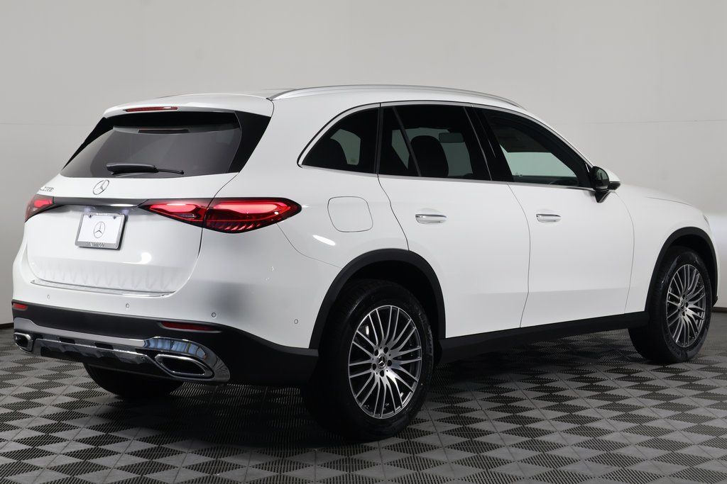Thumbnail: 2026 Mercedes-Benz GLC - 2