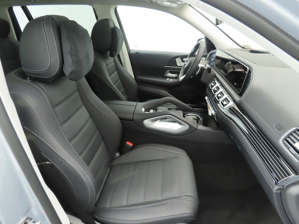 Thumbnail: 2026 Mercedes-Benz GLS - 22