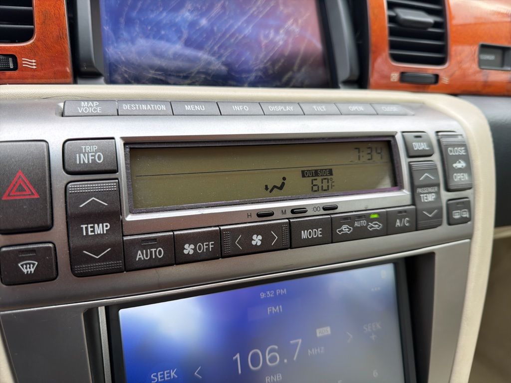 Thumbnail: 2006 Lexus SC - 23