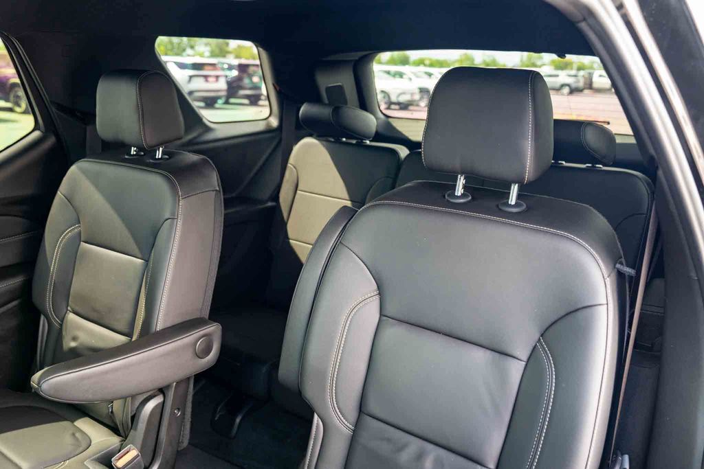 Used Car 2023 Chevrolet Traverse  Lt Leather For Sale Under $30,000 In Austin, Texas