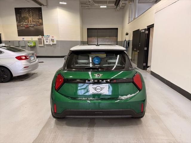 Thumbnail: 2026 MINI Cooper - 4