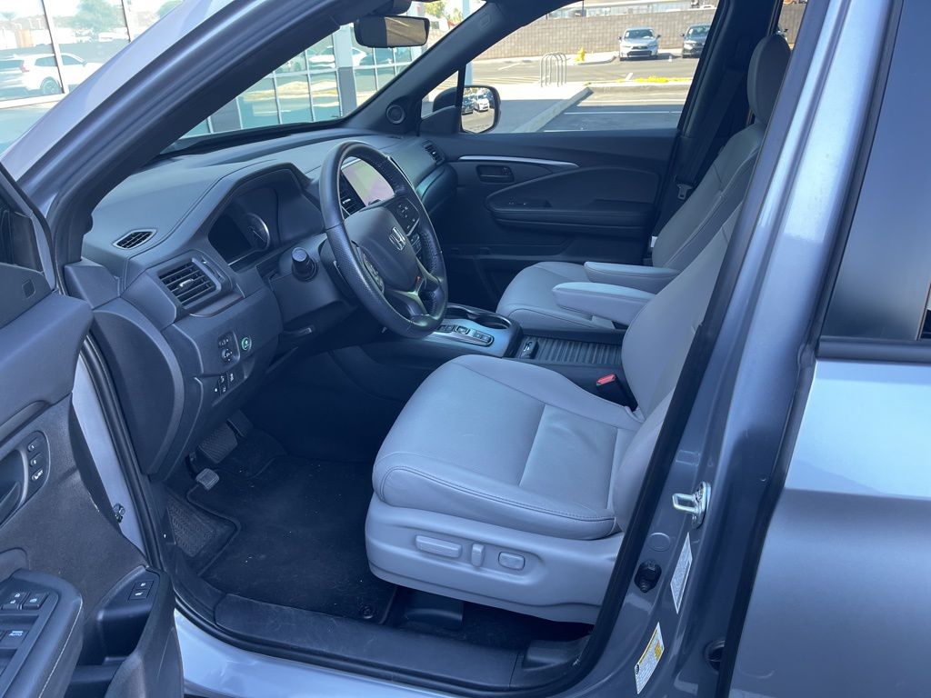 Thumbnail: 2022 Honda Passport - 8