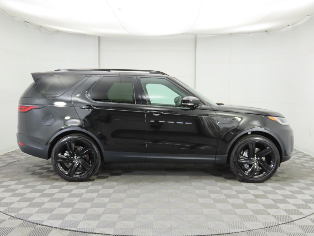 Thumbnail: 2025 Land Rover Discovery - 4