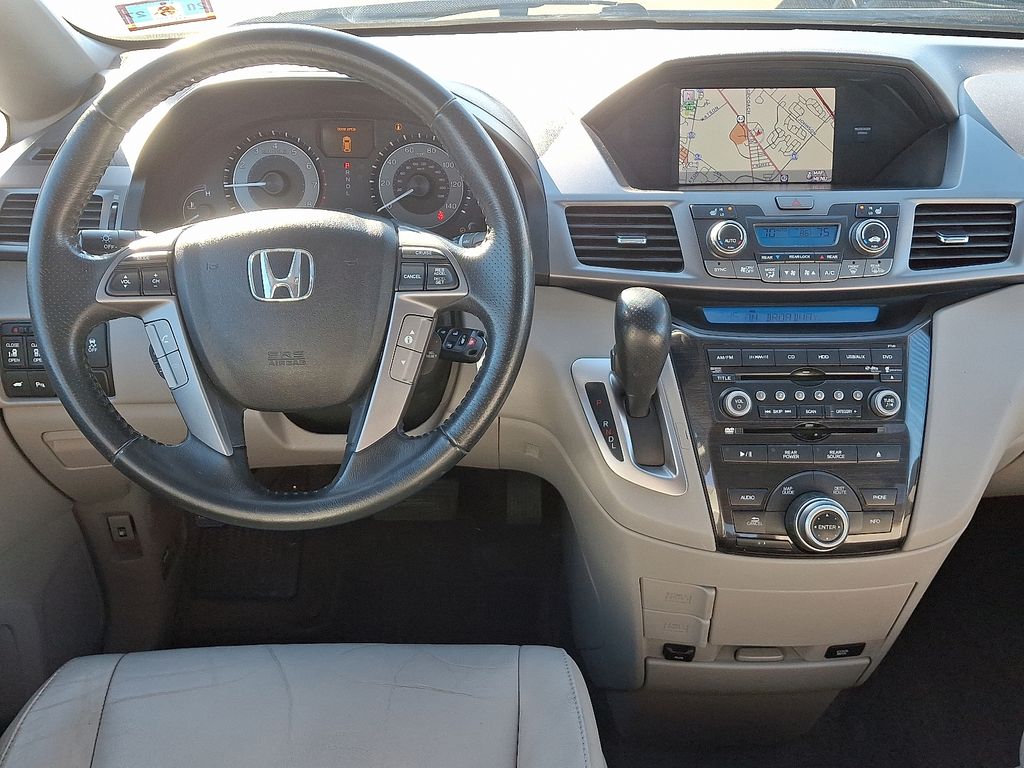 Thumbnail: 2012 Honda Odyssey - 14